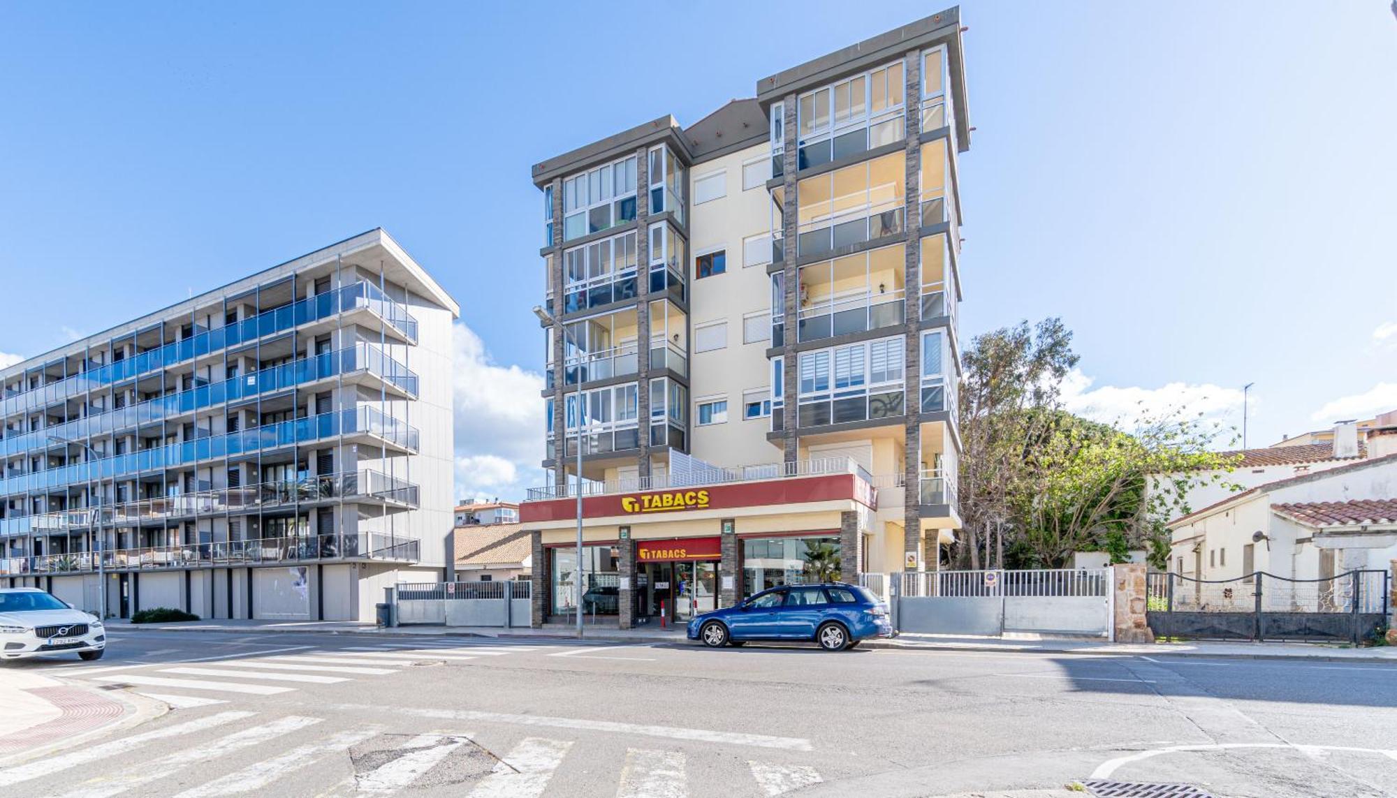 Est1-Spaciouss Appartment In The Beach, Bbq, Downtonwn, Parking, Fast Wifi Fibre Roses Exterior photo